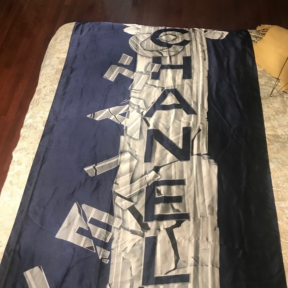 Scarf - Picture 3 of 3